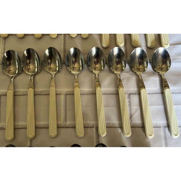 Reed & Barton Paul Bocuse Flatware Forks Spoons Knives White Set of 26